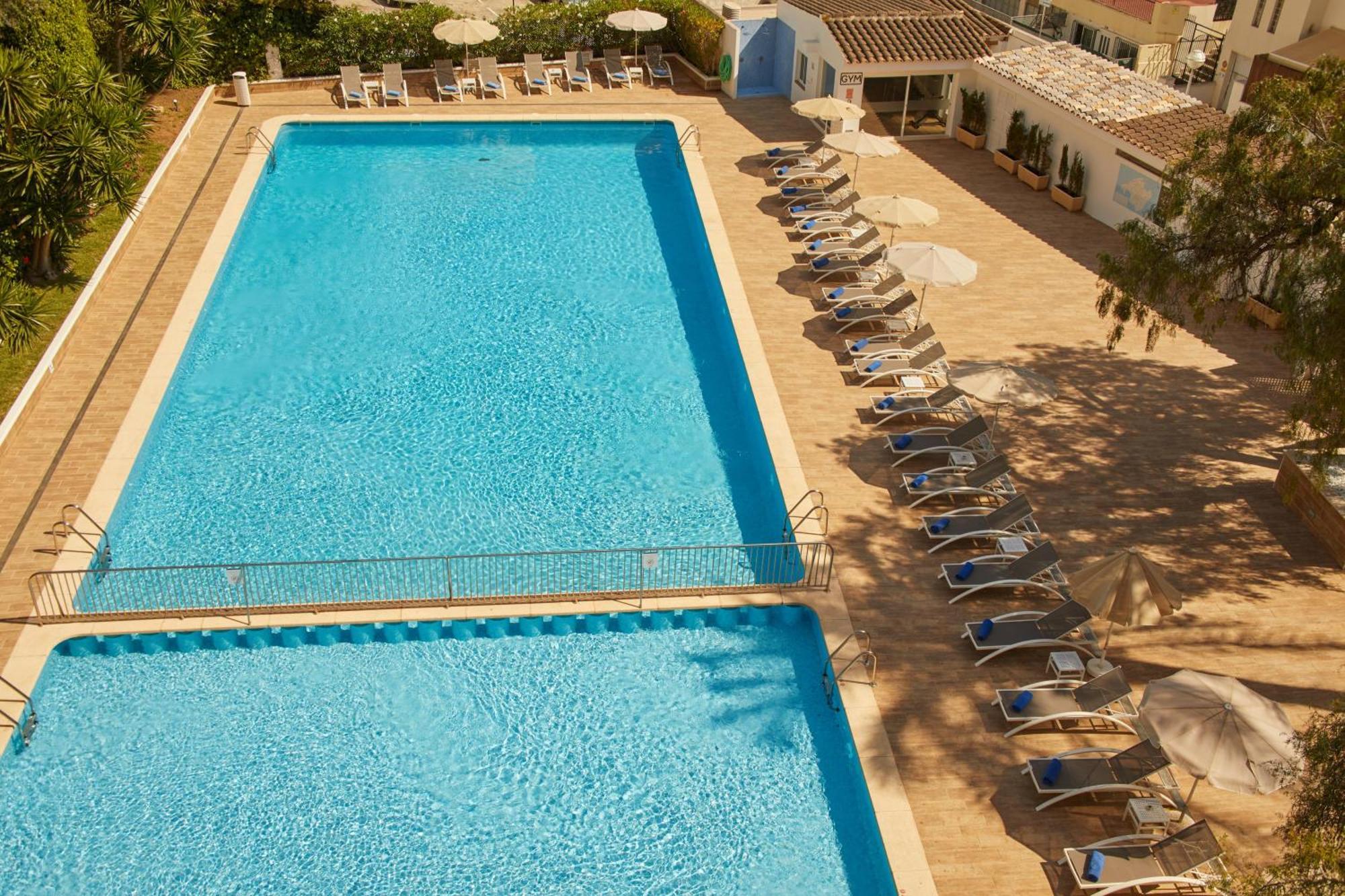 Hotel Joan Miro Museum Palma de Mallorca Bagian luar foto Swimming pool