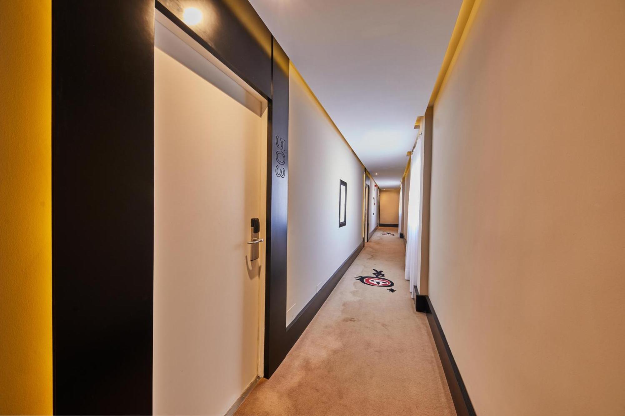 Hotel Joan Miro Museum Palma de Mallorca Bagian luar foto The interior of the hotel
